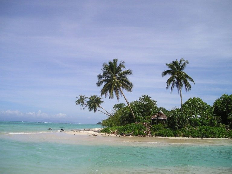 Difference between Samoa and American Samoa